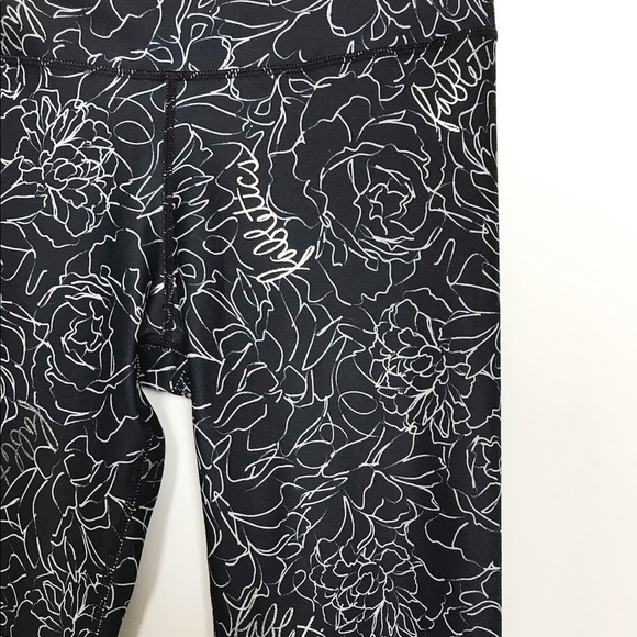 Fabletics Salar Printed PowerHold Leggings size S - Picture 6 of 8